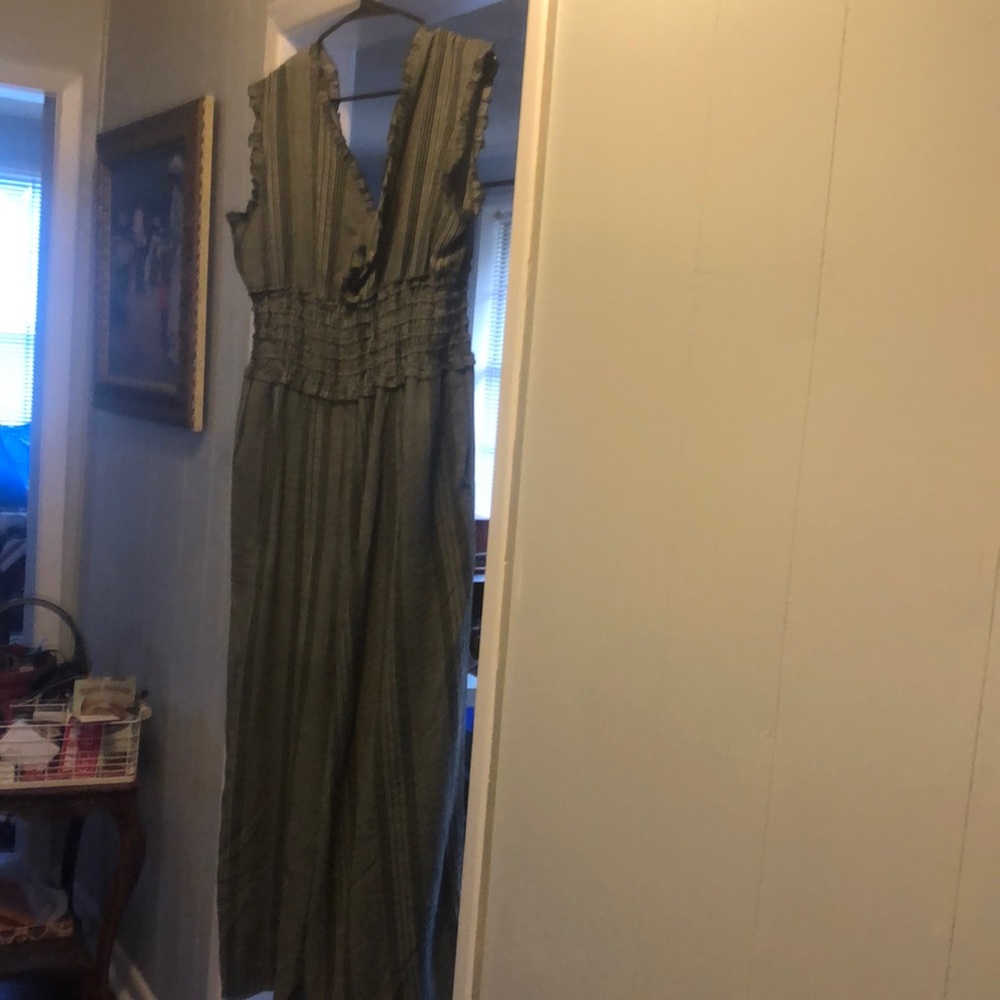 Jumpsuit/Full Body Romper, dark green/grey, from Francesca’s